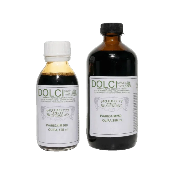 Prodotti Olifa per restauro in bottiglie da 125 ml e 250 ml.